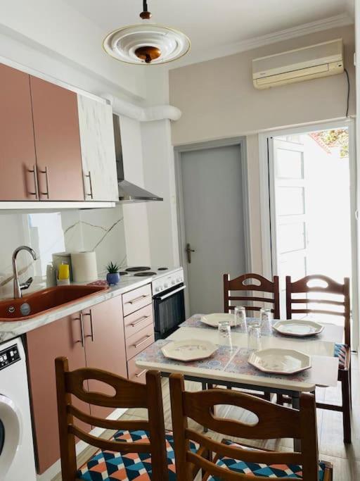 Апартаменти Modern 2Br Near Centre -5Min Wlk Патри Екстер'єр фото